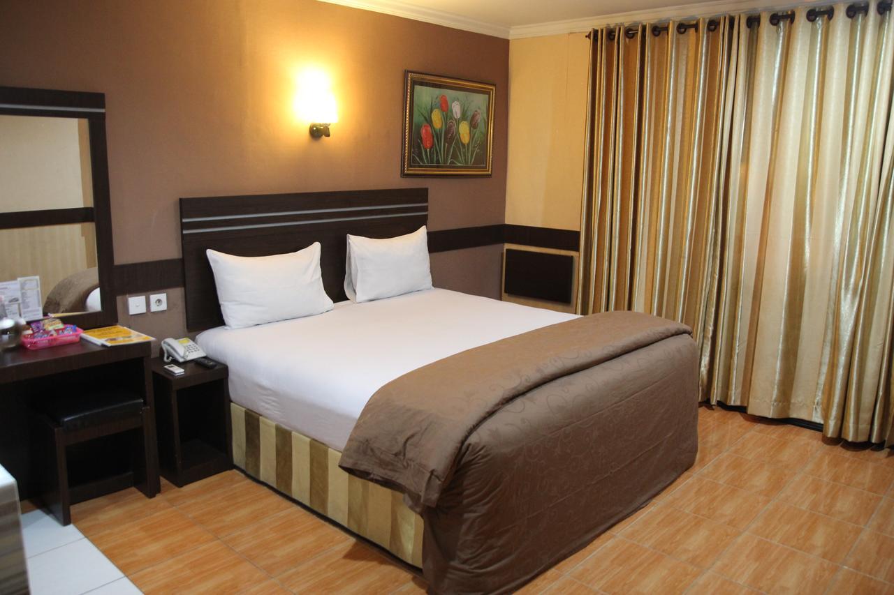 Hotel Menara Lexus Medan Ngoại thất bức ảnh